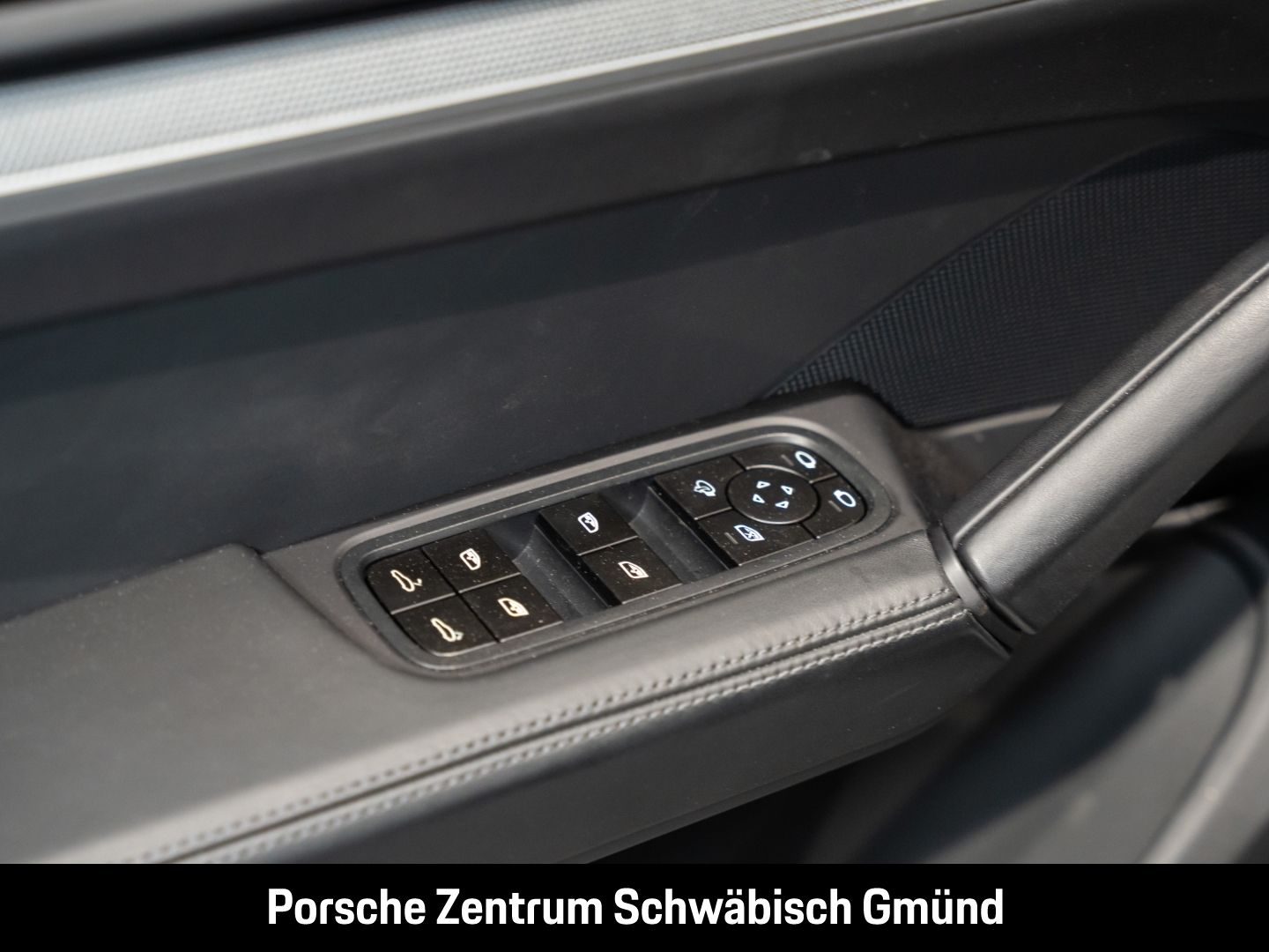 Porsche Cayenne S Coupe Nachtsicht InnoDrive Soft-Close