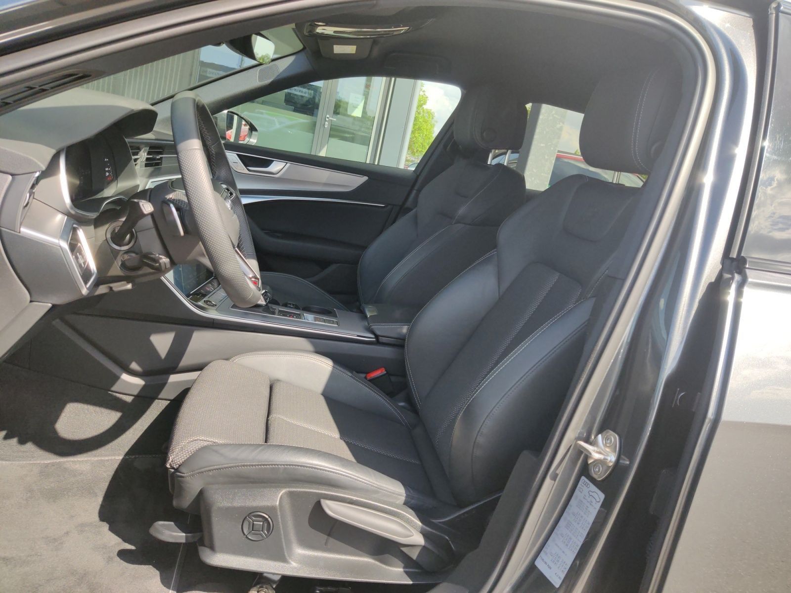 Audi A6 Avant 45 TFSI q. S-Tronic. S-Line, Matrix-LED