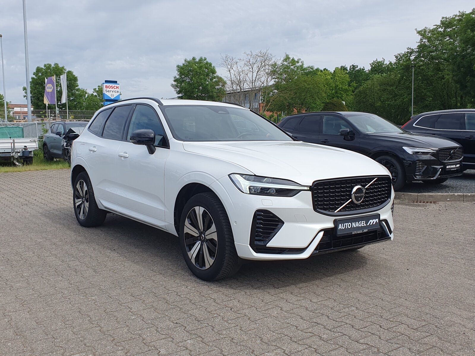 Volvo XC60 Recharge T6 R-Design PANO|