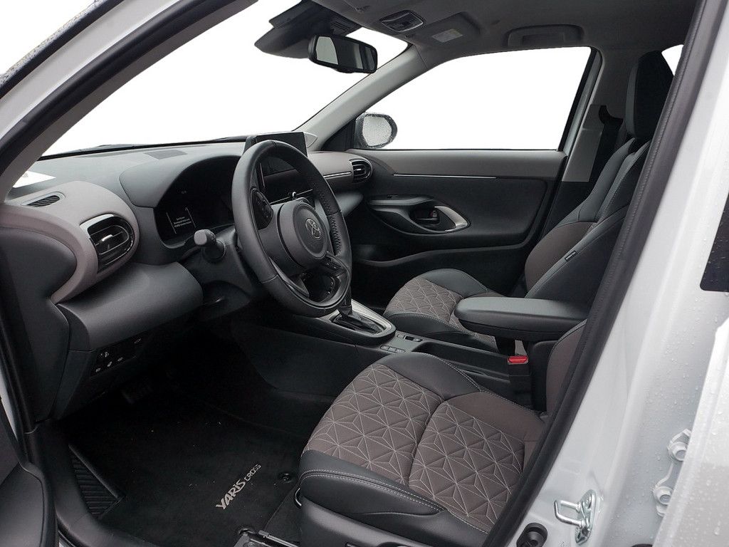 Toyota Yaris Cross Hybrid H&R SHZ KAMERA NAVI ACC LED