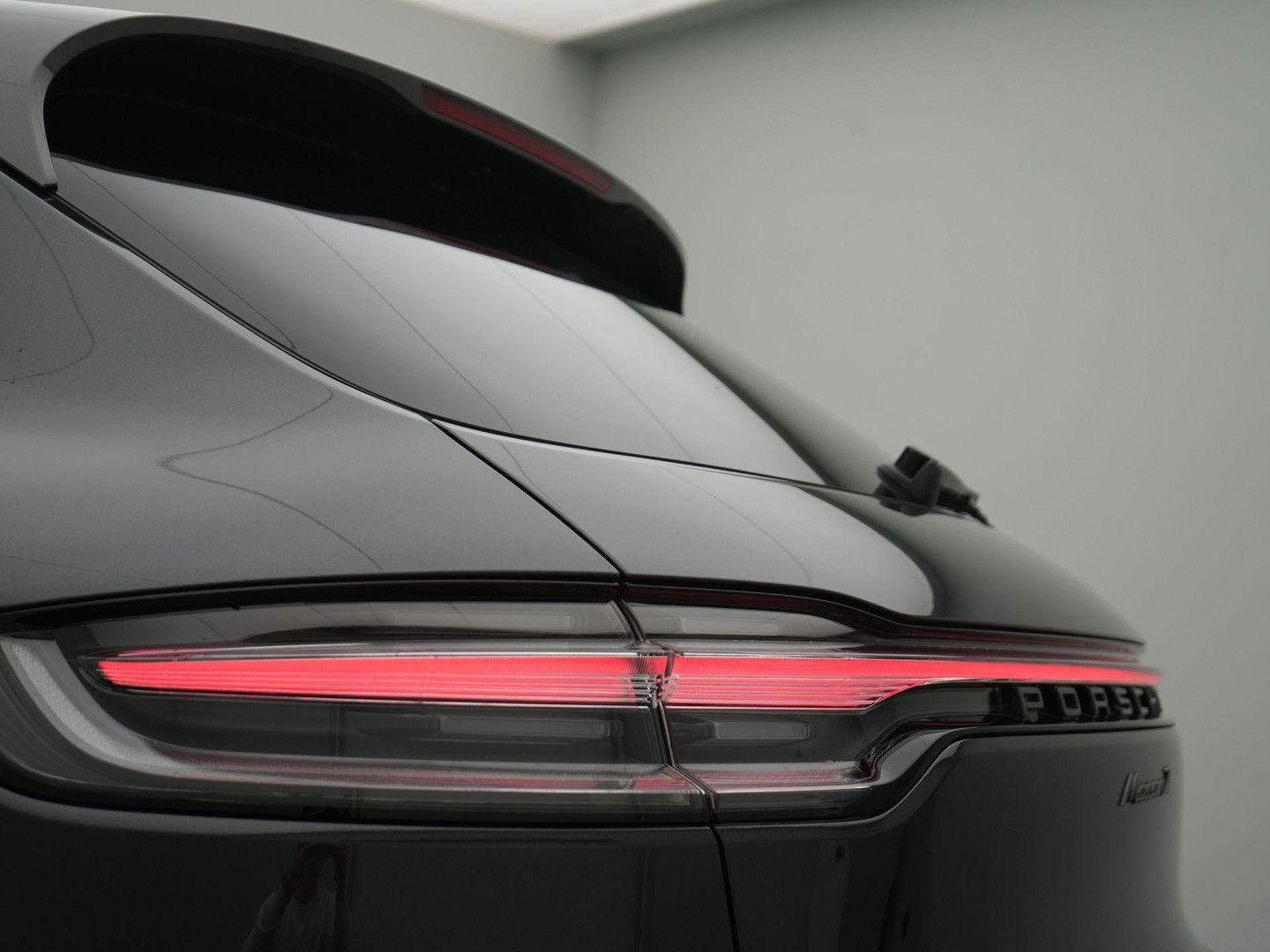 Porsche Macan T - Samsaru's Car Outlet