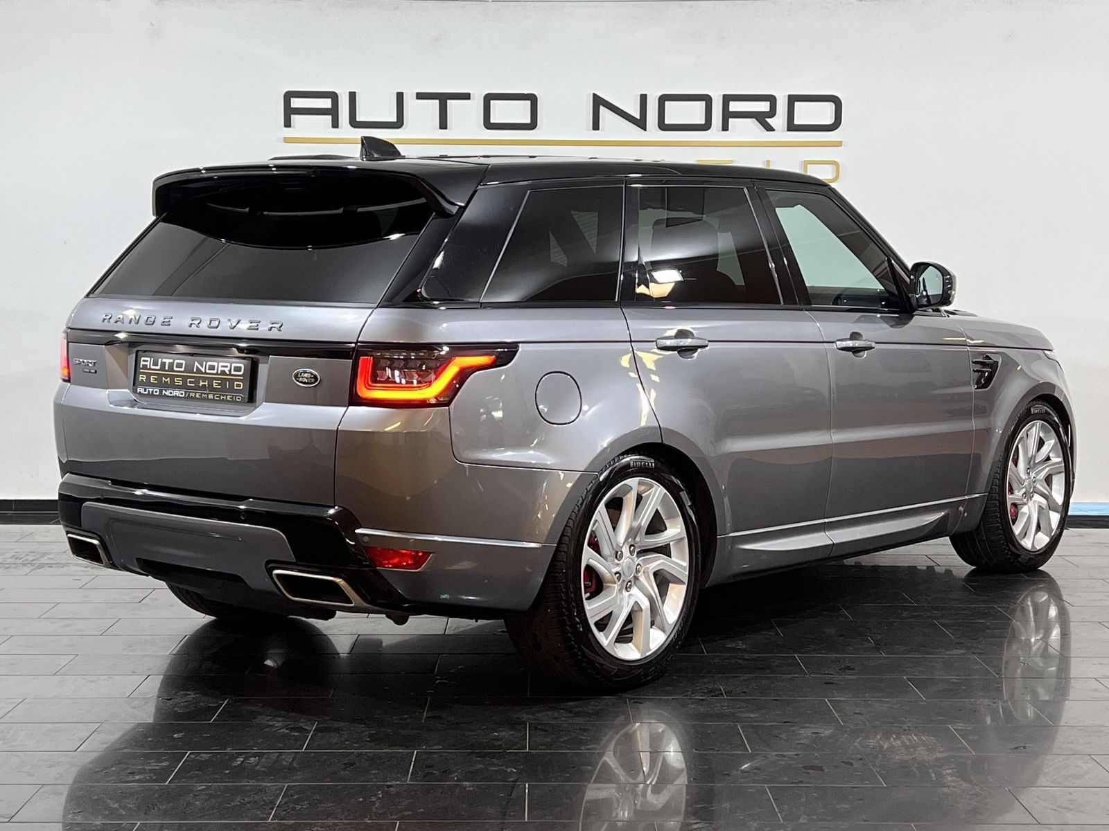 Range Rover Sport D350 HSE Dynamic - Samsaru's Car Outlet