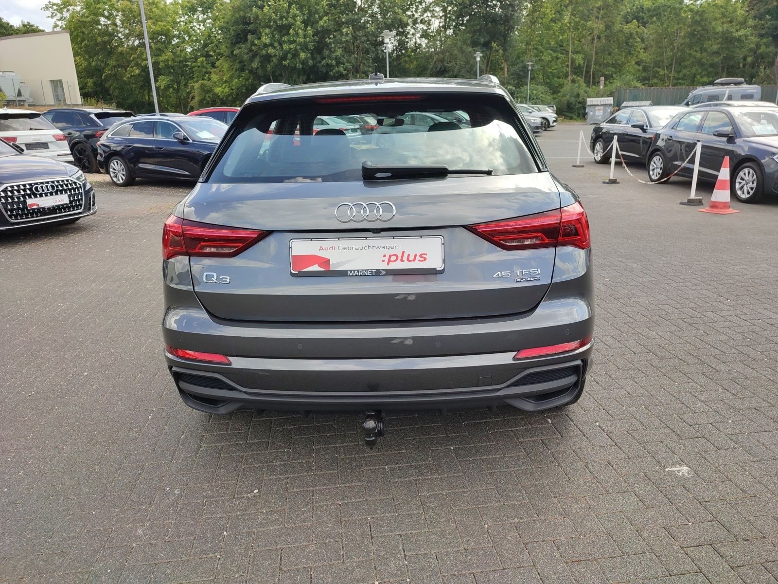 Audi Q3 45 2.0 TFSI quattro S-line - Samsaru's Car Outlet