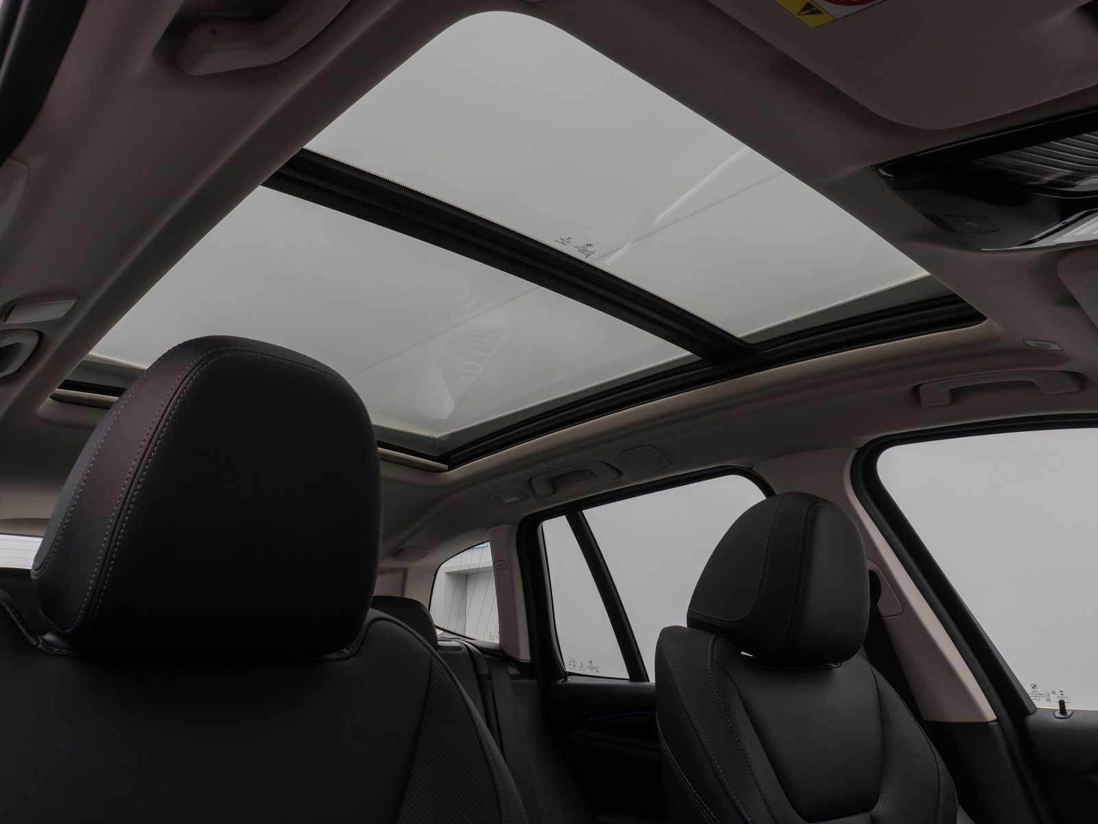 BMW X3 xD30e Panorama Kamera DAB HiFi Lenkrhz Sport