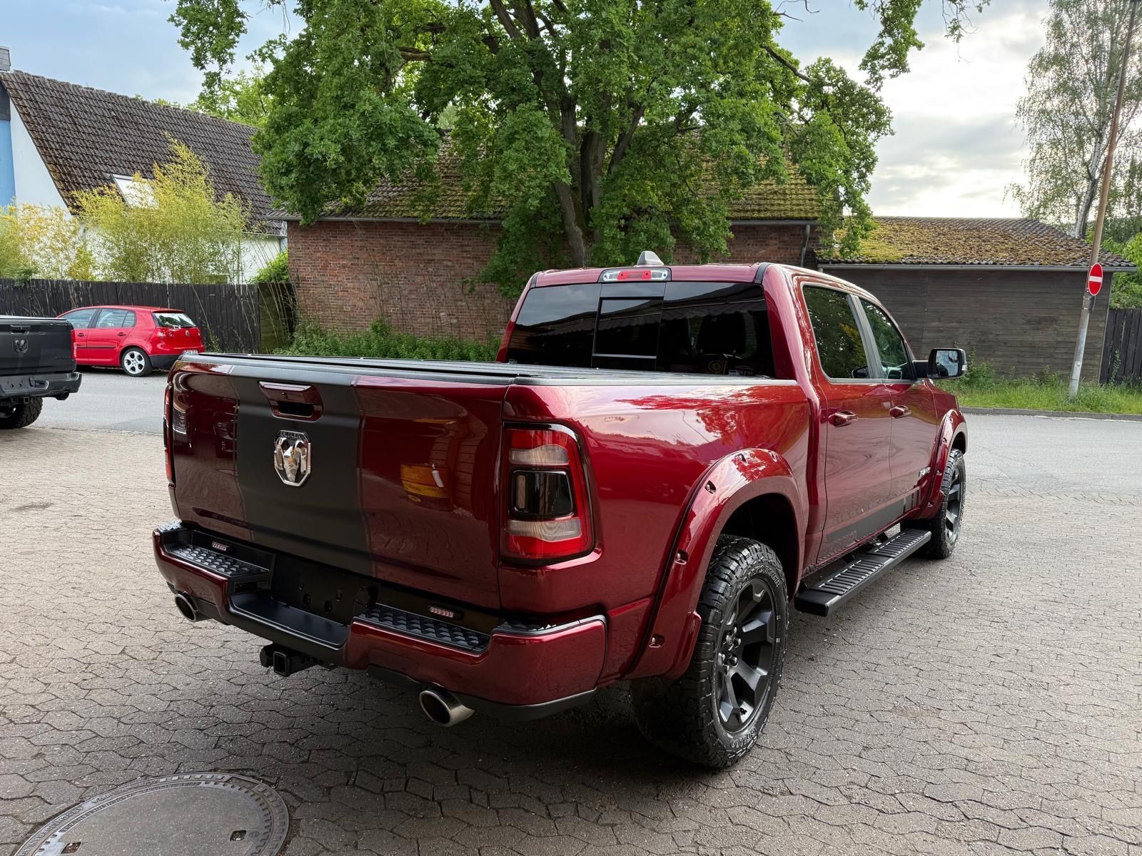 Dodge 5.7*4X4*OFFROAD*LIFT*AHK*NAVI*GARANTIE*ABDECKUNG