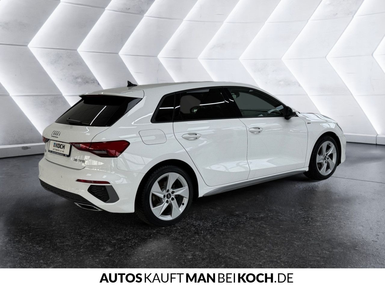 Audi A3 35 1.5 TFSI Sportback S line - Samsaru's Car Outlet