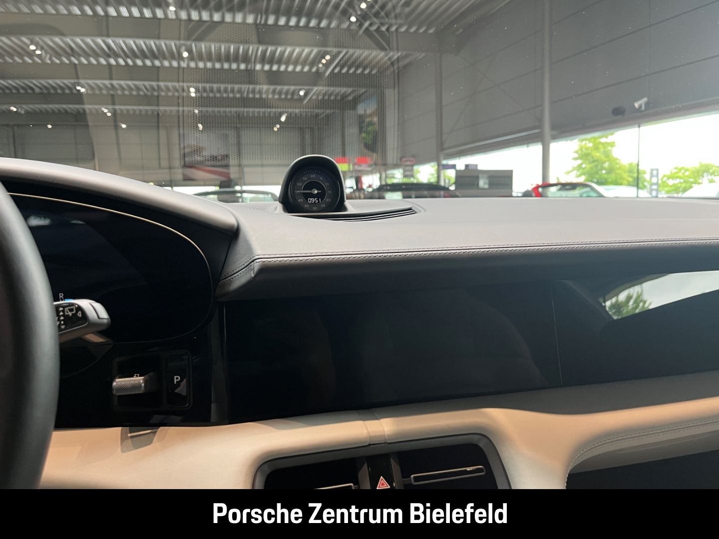 Porsche Taycan 4S Sport Turismo Frozenberrymetallic BOSE