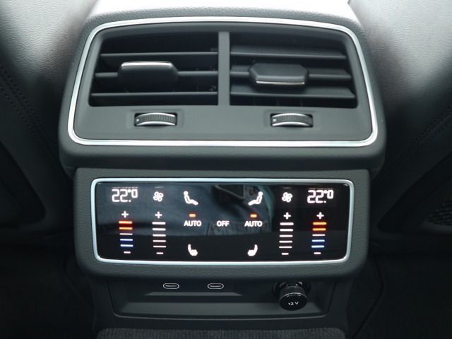 Audi RS 6 Avant RS-SPORTAGA*STANDHZG*PANO*360°*280KMH