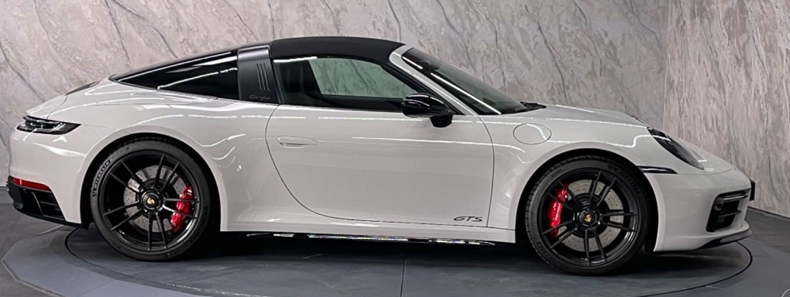 Porsche 911 Targa 4 GTS - Samsaru's Car Outlet