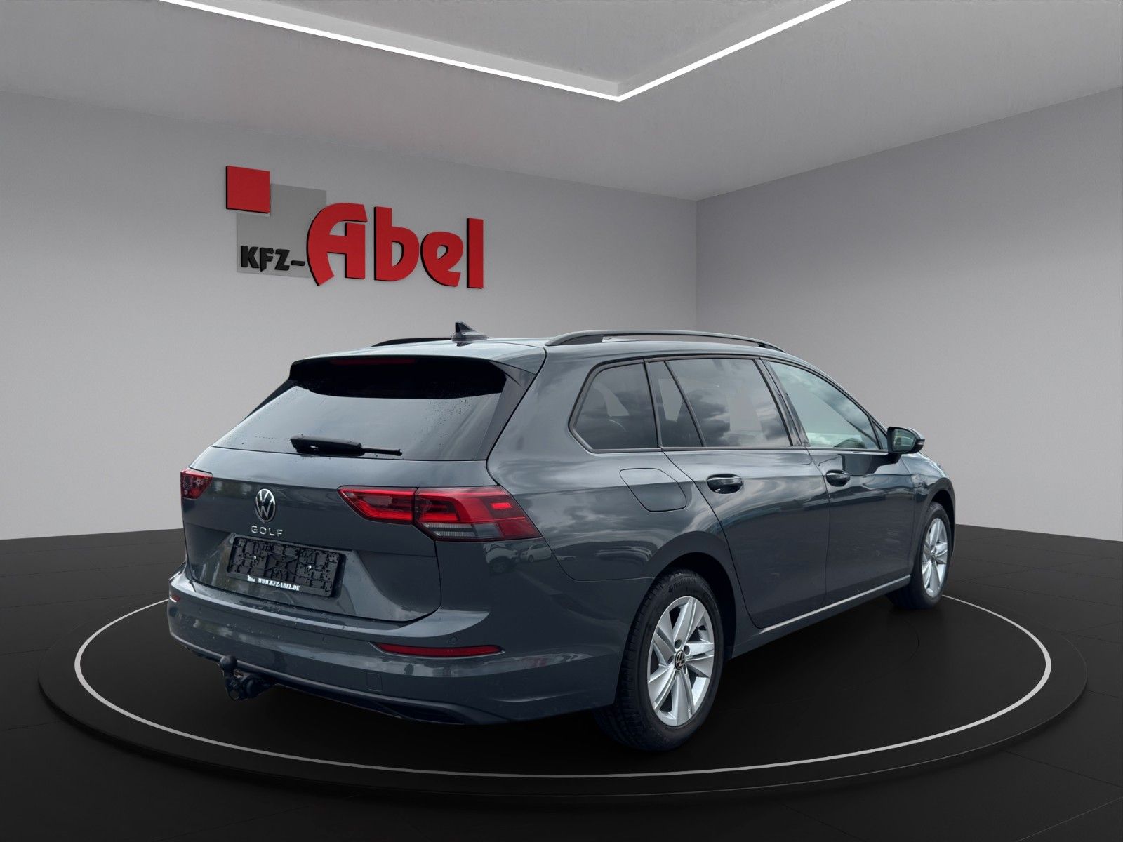 Volkswagen Golf VIII 2,0TDI DSG Var Life - Samsaru's Car Outlet