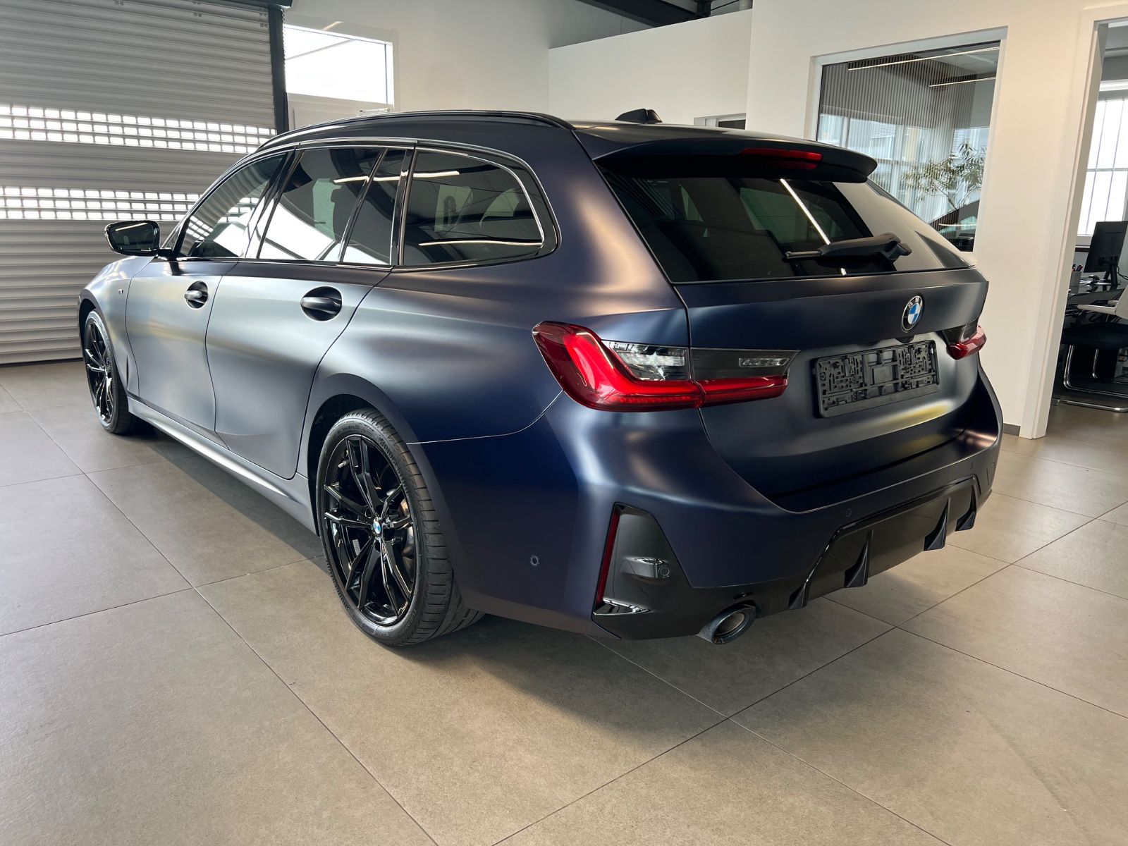 BMW 320 d xDrive Touring M Sport / Pano/ H&K / Matt