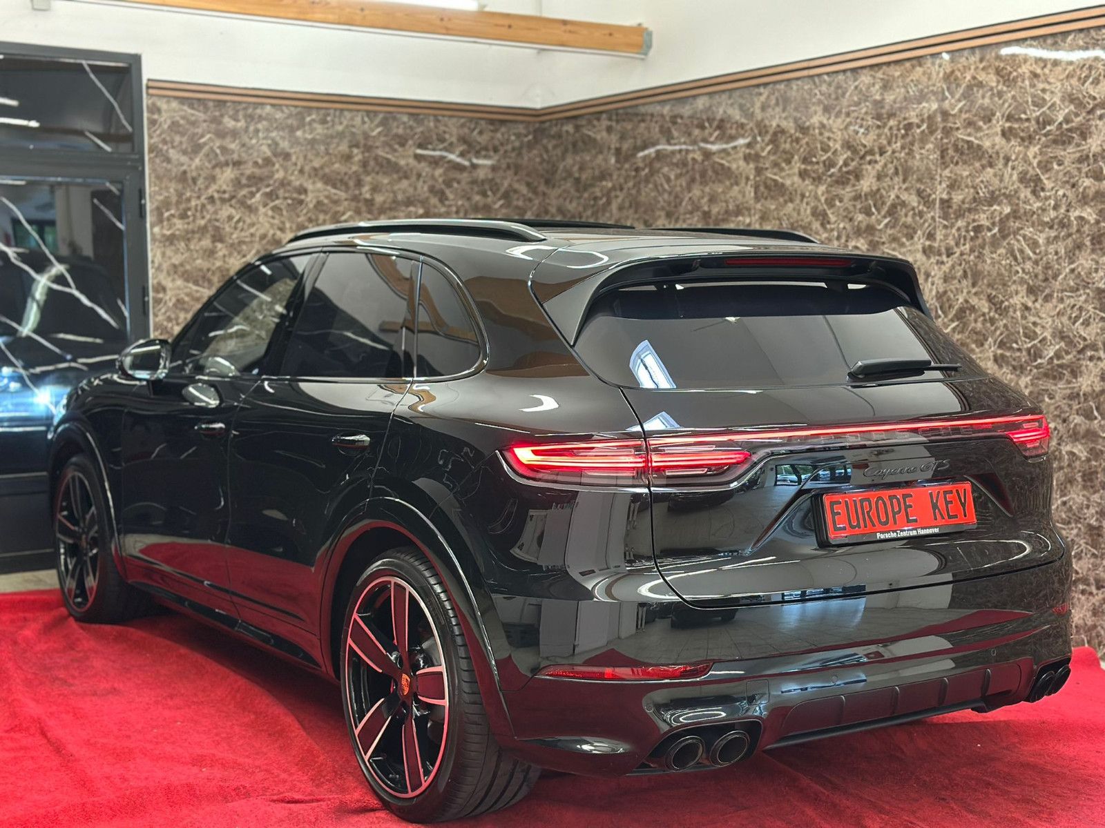 Porsche CAYENNE GTS 4.0 V8 BLACK PAKET PANO 360KAMERA