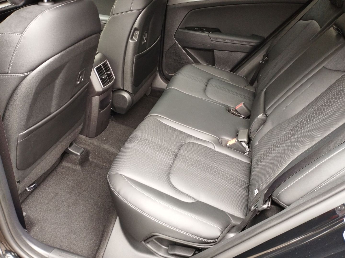 Kia Sportage 1.6 T-GDI 180PS DCT Spirit - Samsaru's Car Outlet