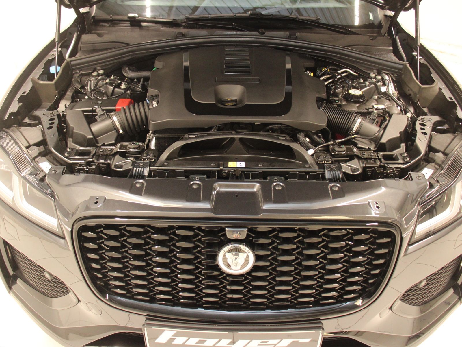 Jaguar F-Pace D300 AWD R-Dynamic SE inkl. Winterkomplet