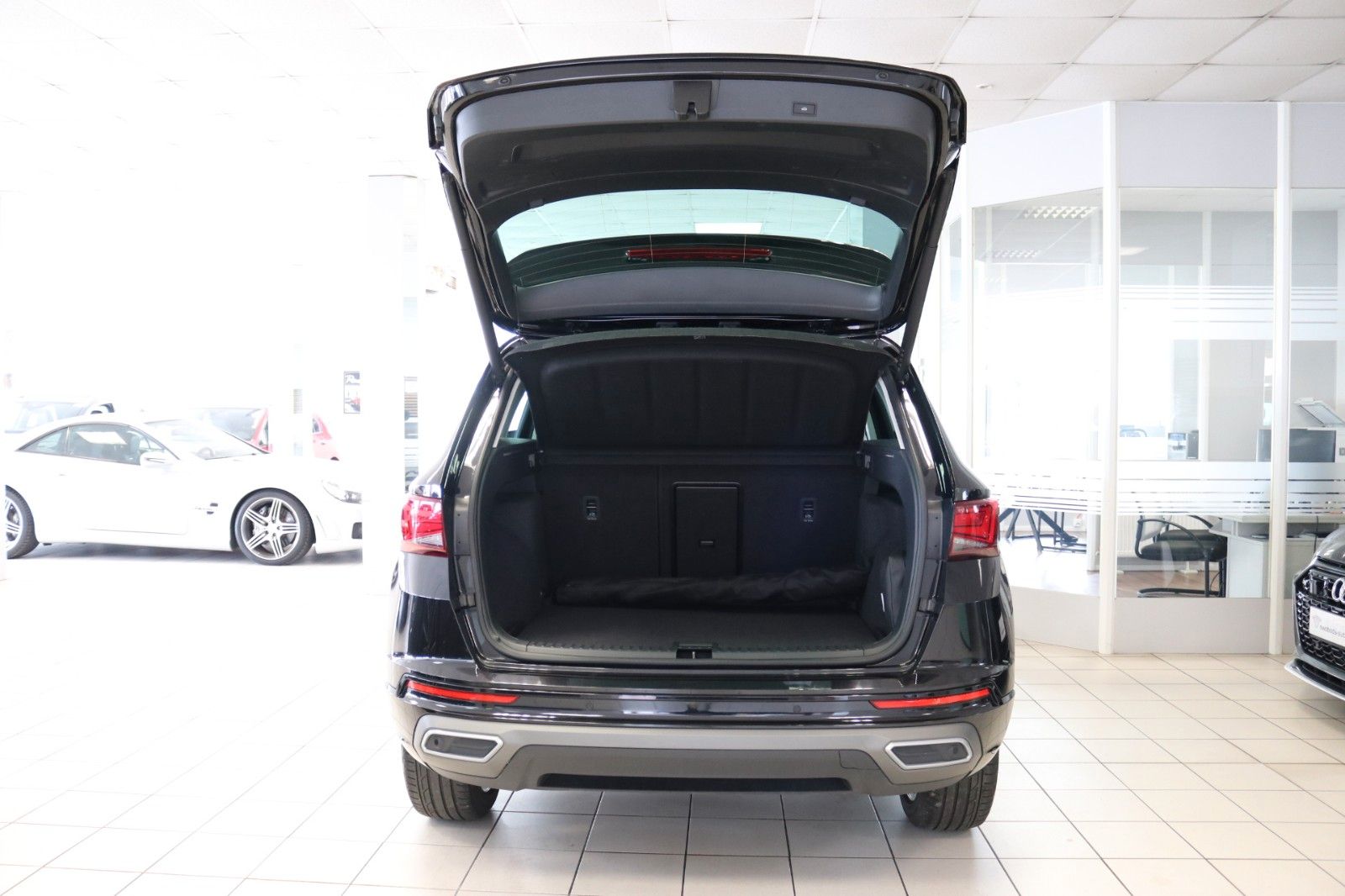 Seat Ateca FR Kamera Memory STHZ AHK Pano DAB+