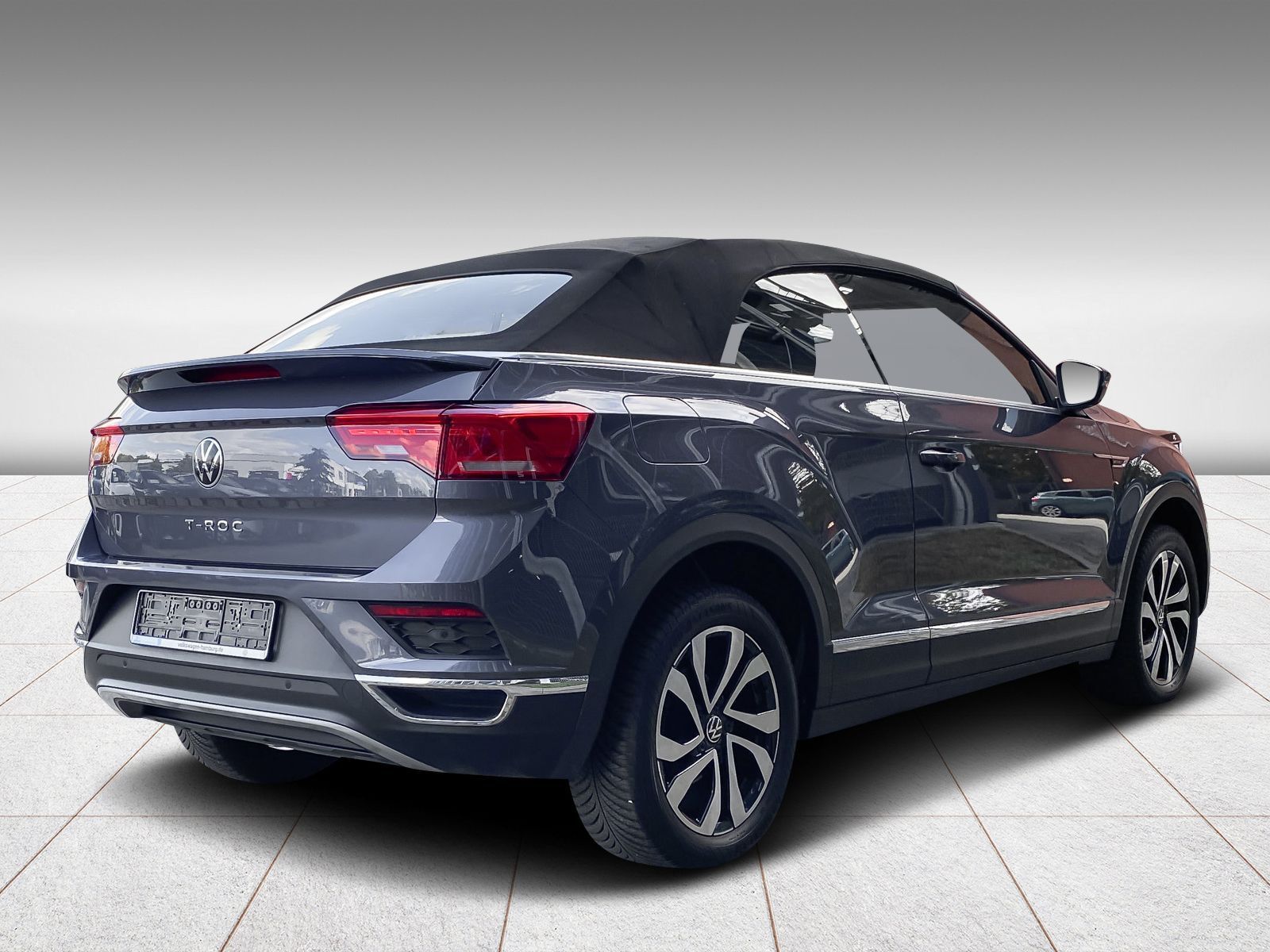 Volkswagen T-Roc 1.5 TSI Active DSG - Samsaru's Car Outlet