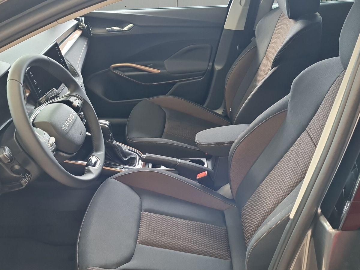 Skoda Fabia Tour 1,0 TSI DSG+ACC+PDC+RFK+LHZ+LED+AHK+