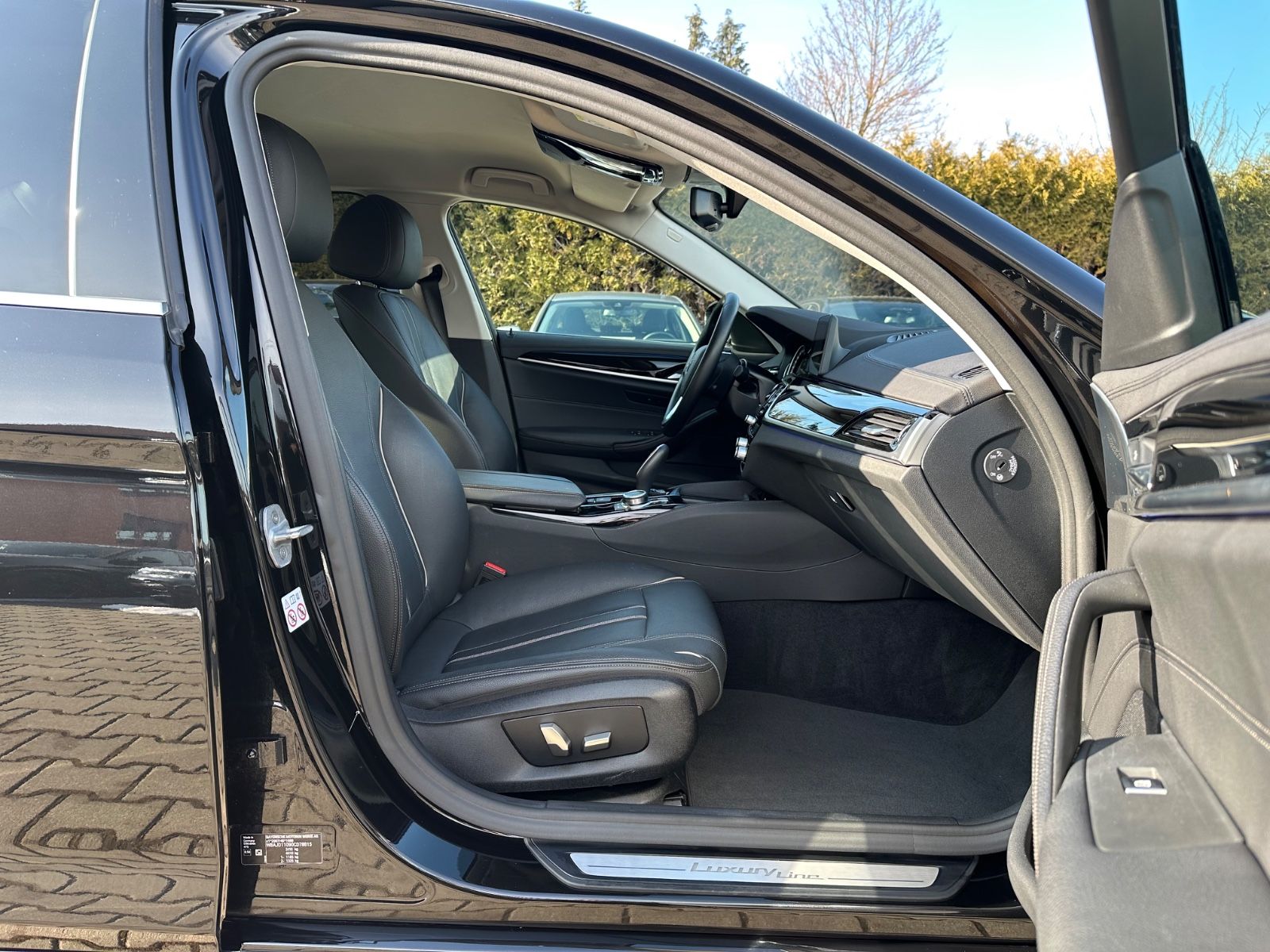BMW 530d xDrive Luxury Line Leder Head-Up ACC Kamera