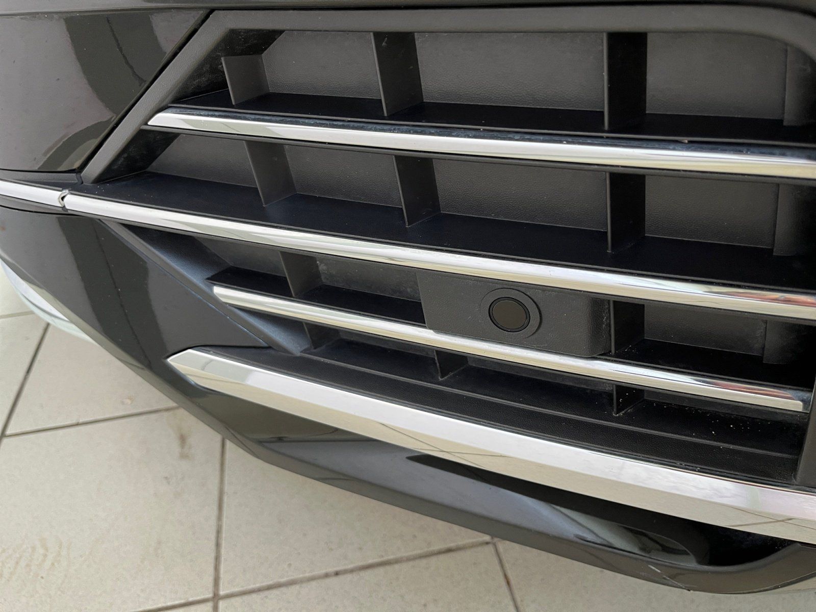 Volkswagen Touareg Elegance 3.0 V6 TDI DSG 4Motion LEDER AH