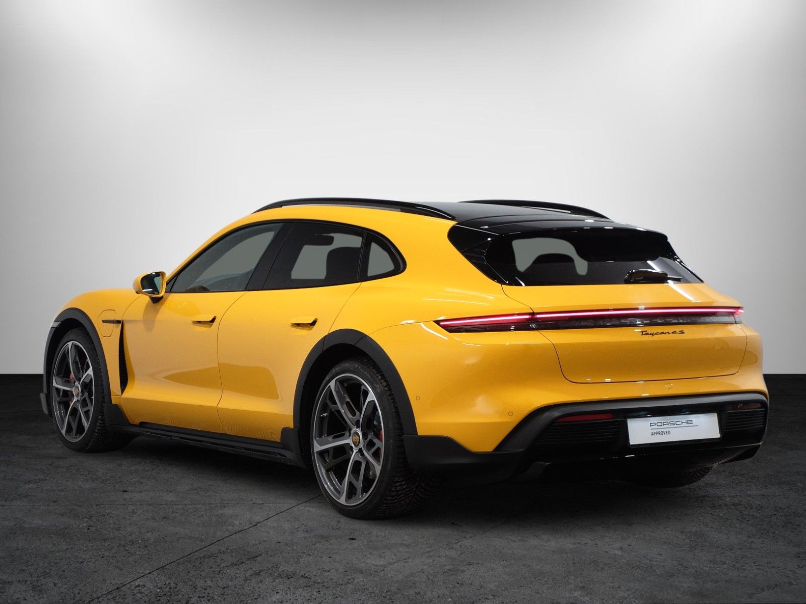 Porsche Taycan Cross Turismo 4S