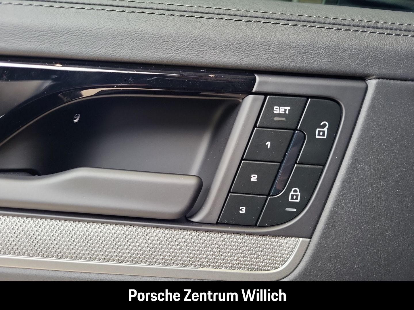 Porsche Cayenne S E-Hybrid BOSE Panoramadach LED-Matrix