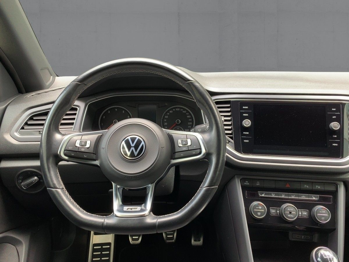 Volkswagen T-Roc 1.5 TSI R-LINE - Samsaru's Car Outlet