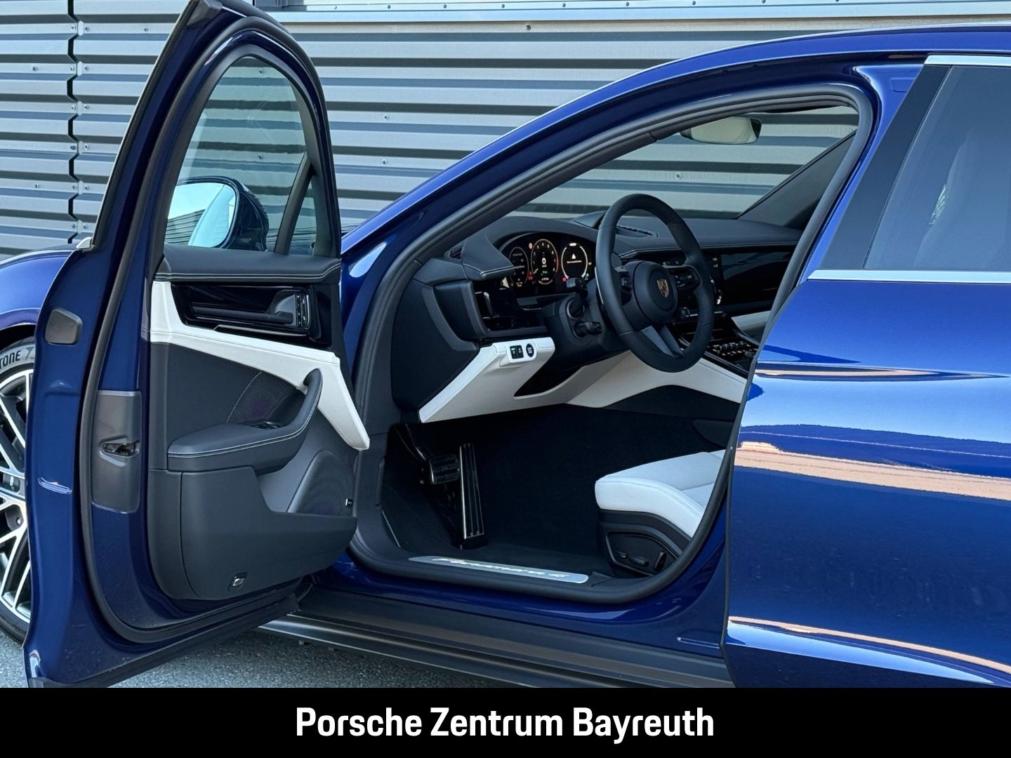 Porsche Panamera 4 E-Hybrid*0,5%*HD-MATRIX*HAL*MASSAGE*