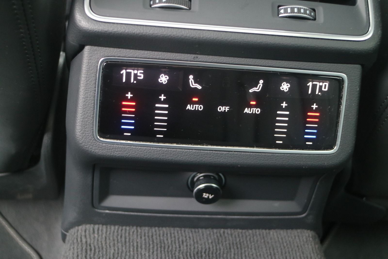 Audi A6 Avant 45 TFSI quattro S line-Pano-AHK-ACC