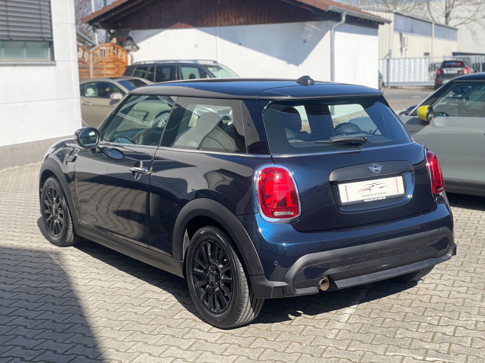MINI ONE Classic - Samsaru's Car Outlet