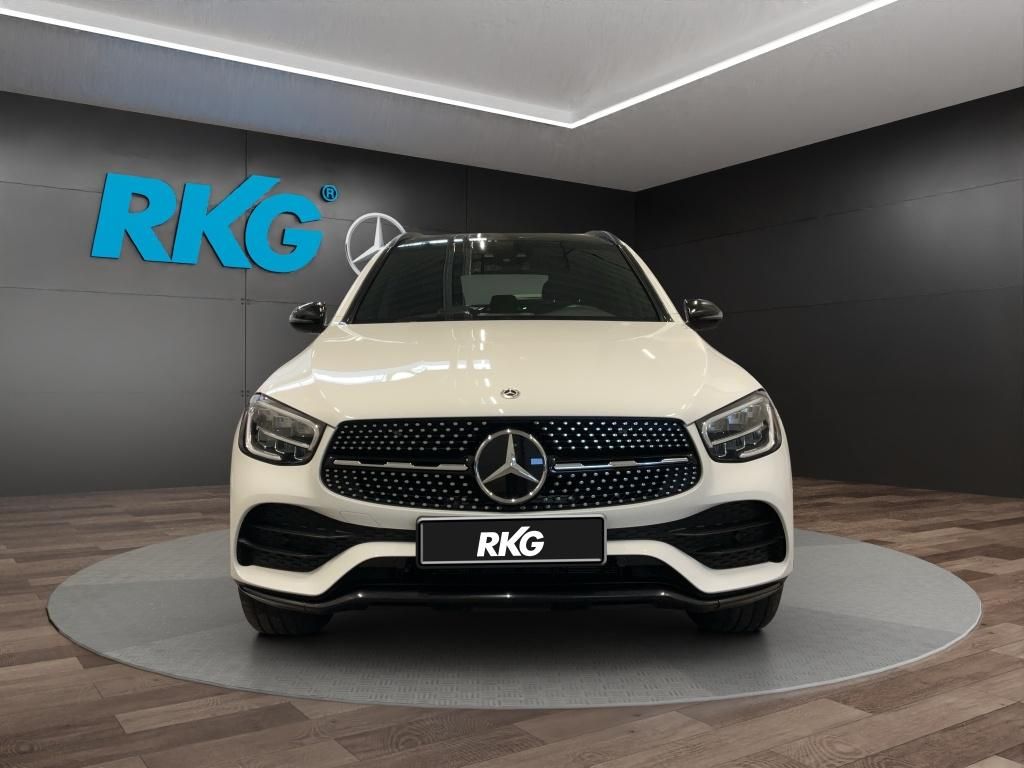 Mercedes-Benz GLC 300 de 4M AMG NIGHT PANORAMA DISTRONIC SOUND