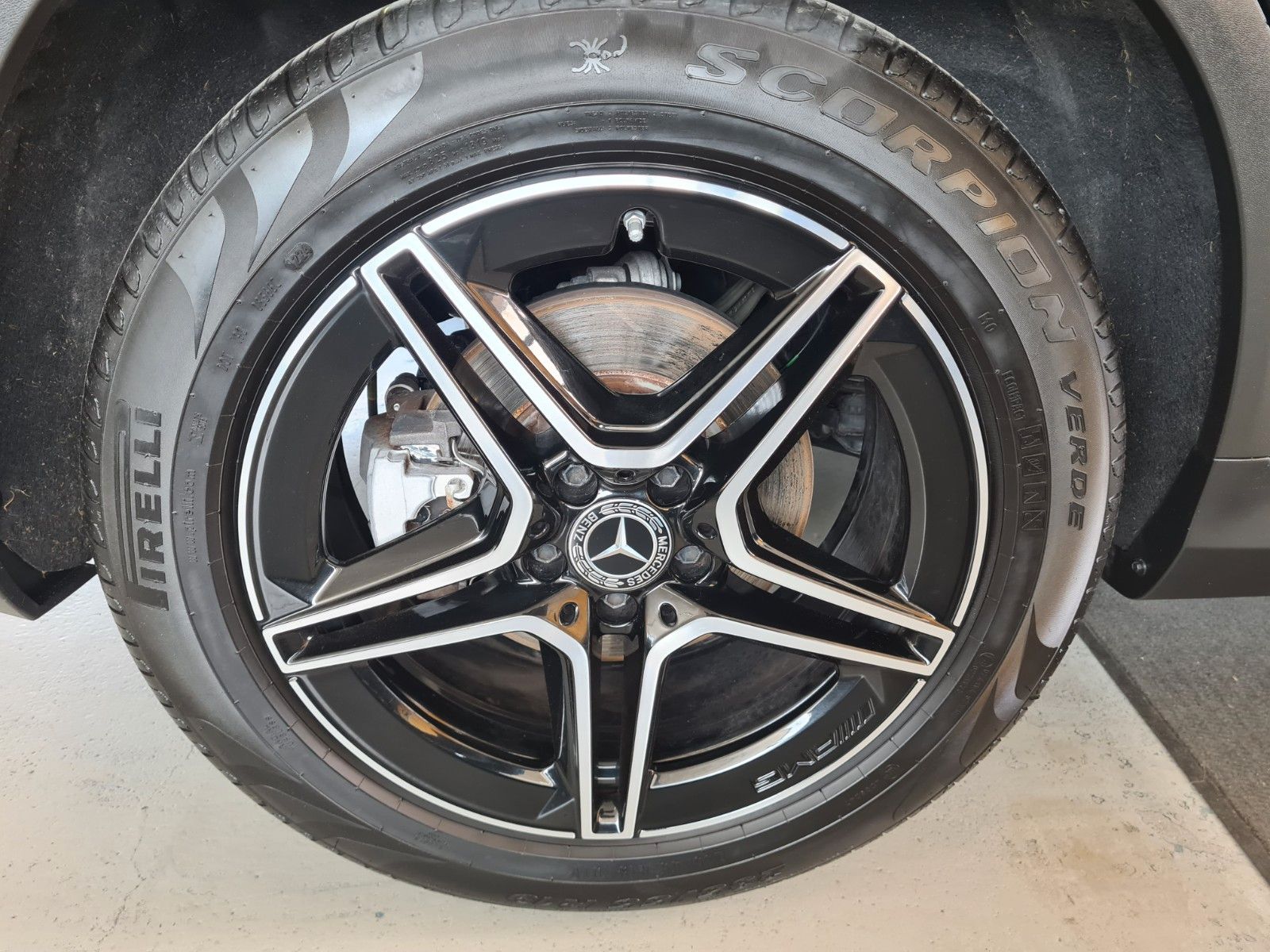 Mercedes-Benz GLC 200 4M AMG Night - Samsaru's Car Outlet
