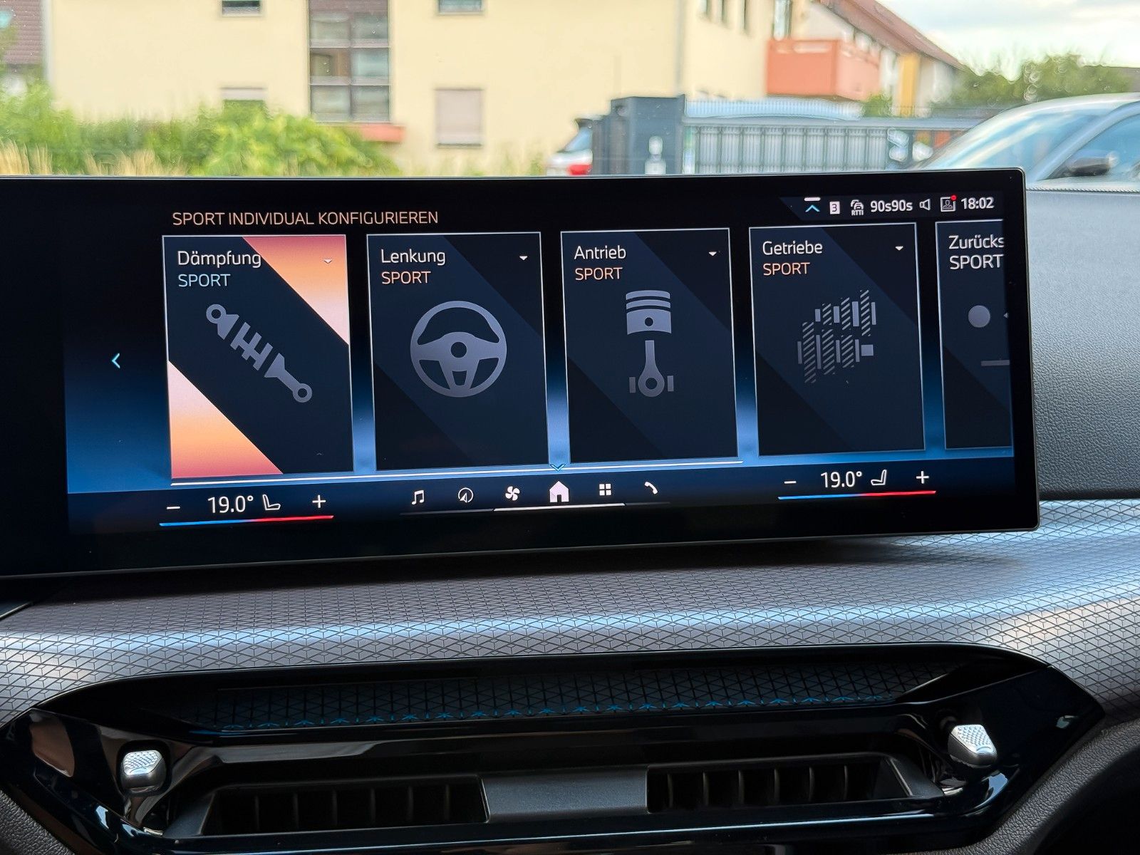 BMW 320d xD M Sport Pro HuD 360° h/k AHK 19"Alu