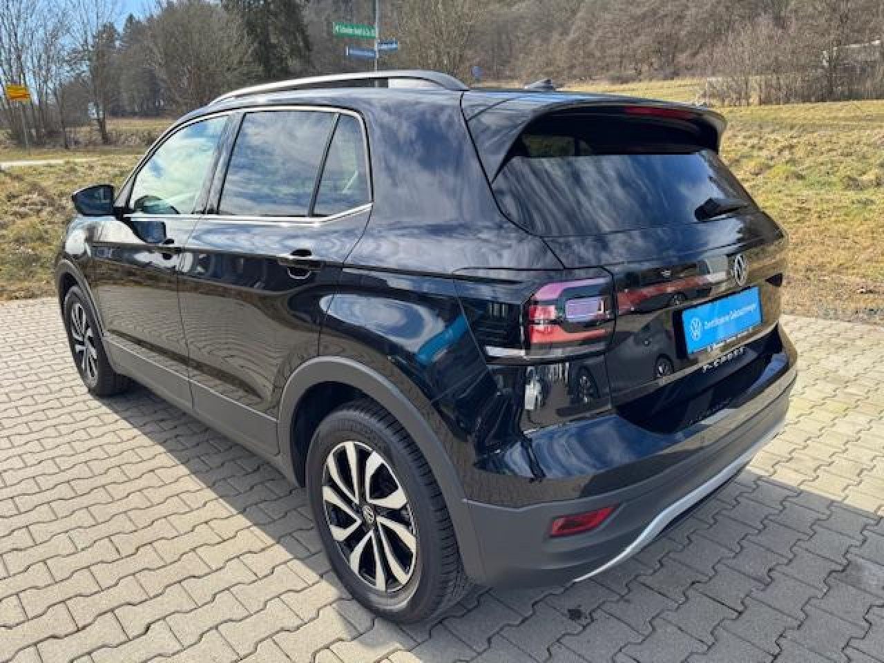 Volkswagen T-Cross Active 1.0 TSI - Samsaru's Car Outlet