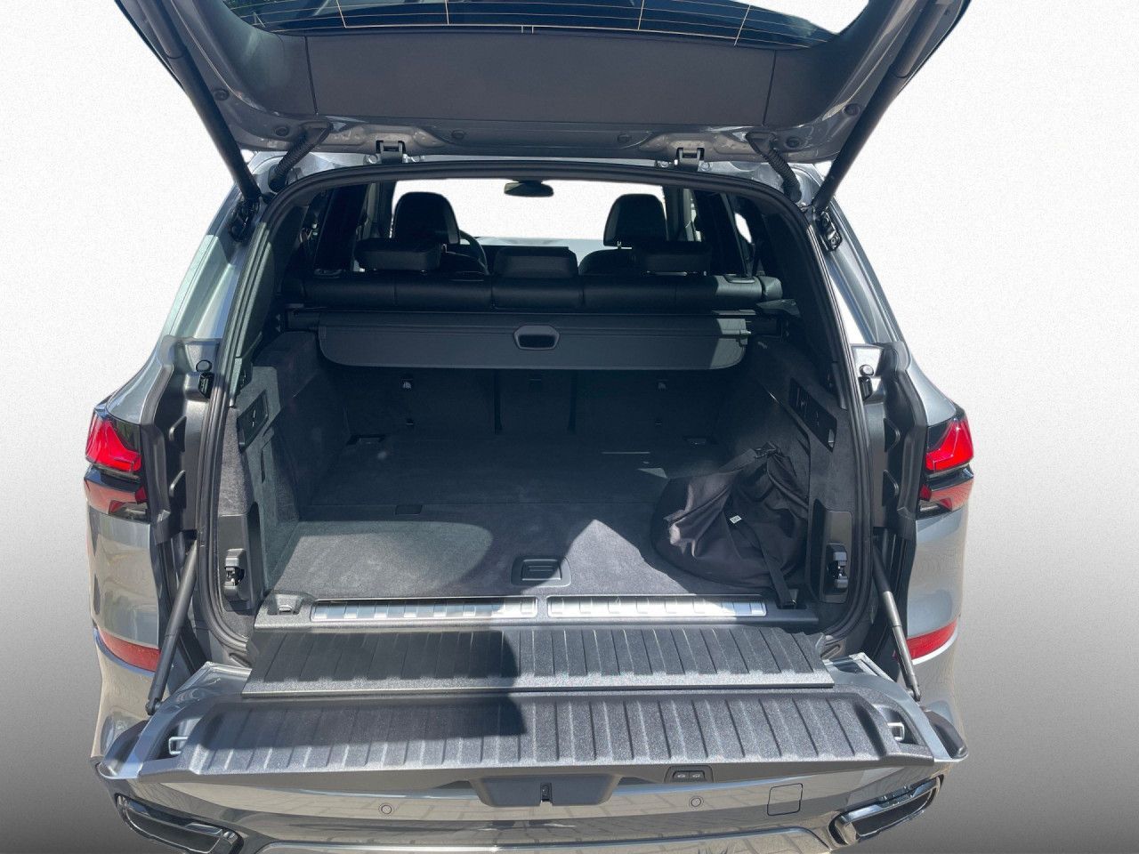 BMW X5 xD50e M-SportPro AHK DrivingAssiProf Navi LED