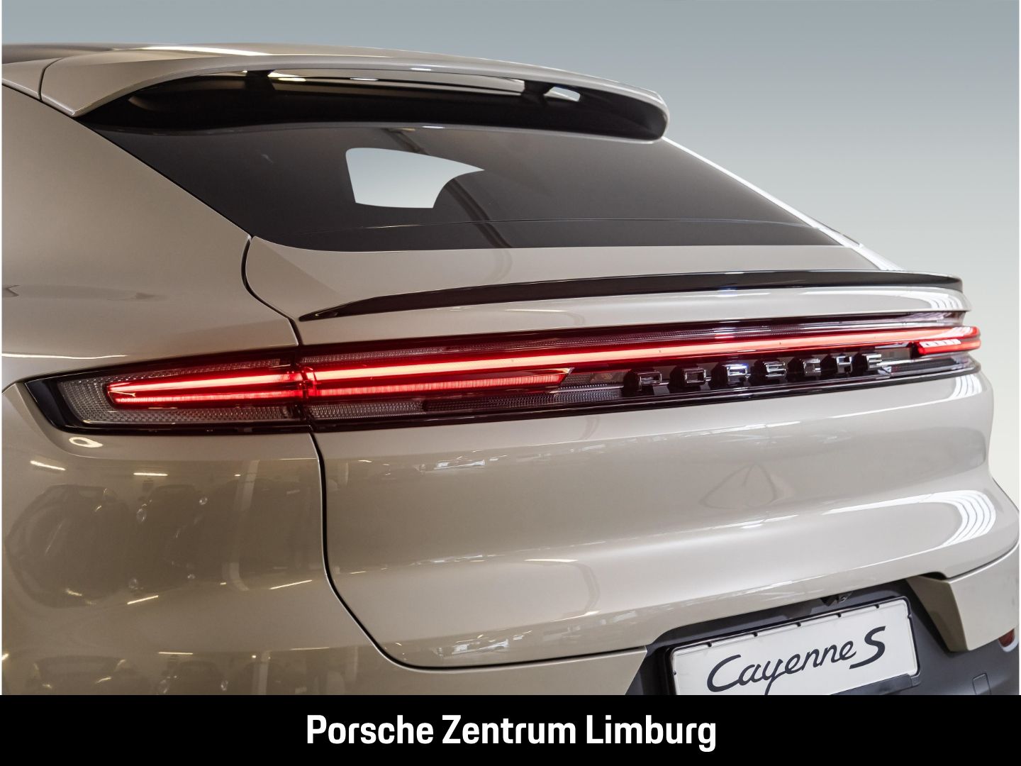 Porsche Cayenne S Coupe BOSE Luftfederung InnoDrive LED