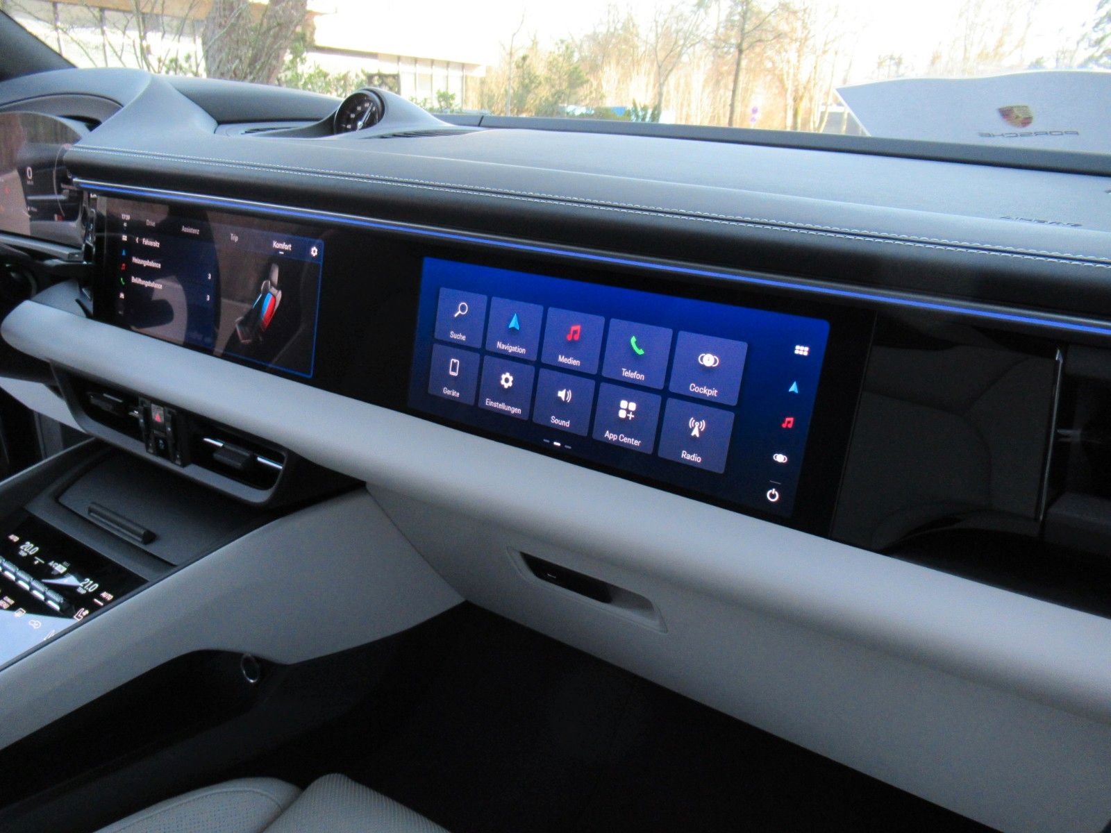 Porsche MACAN 4e - Samsaru's Car Outlet