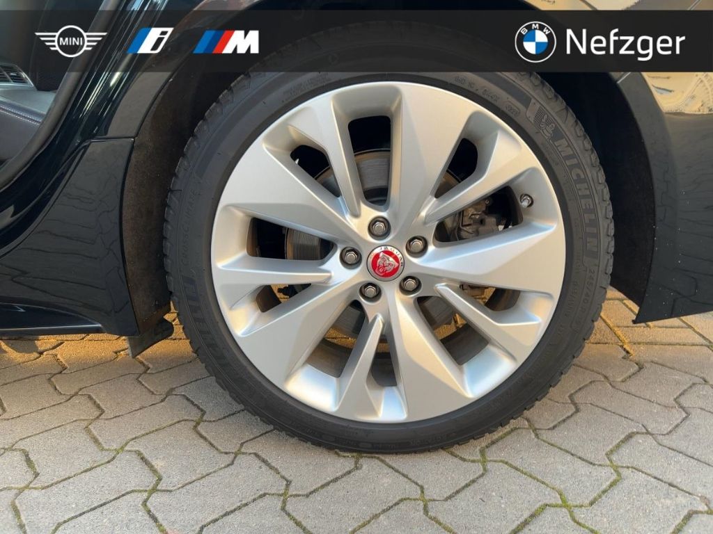 Jaguar XF P250 R-Dynamic RFK LED
