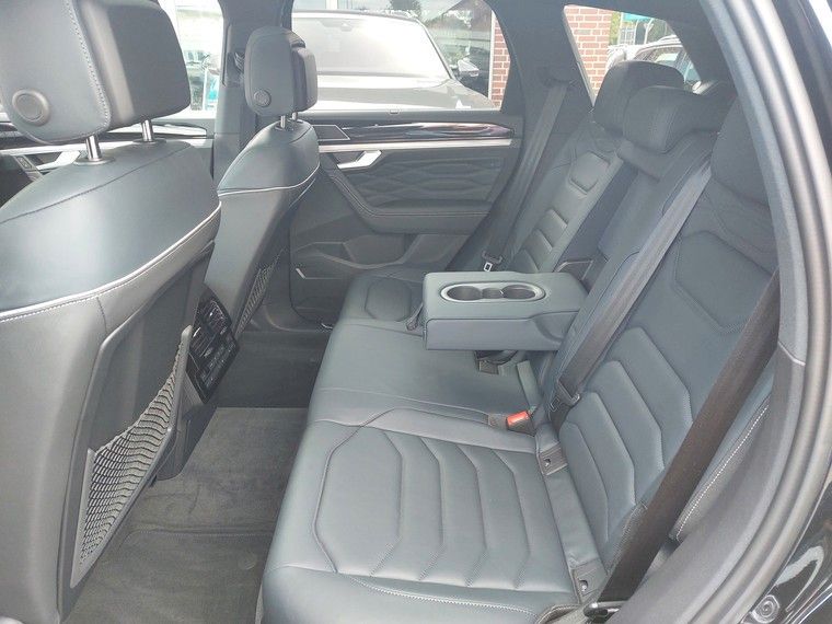 Volkswagen Touareg 3.0 TDI 4M R-Line AHK*Standhzg*Pano*360°