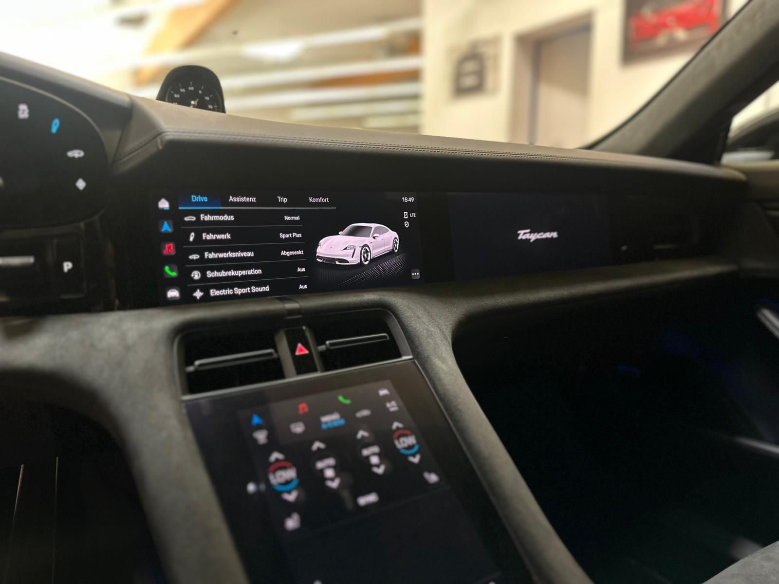 Porsche TAYCAN GTS FULL OPTION BEIFAHRER DISPLAY