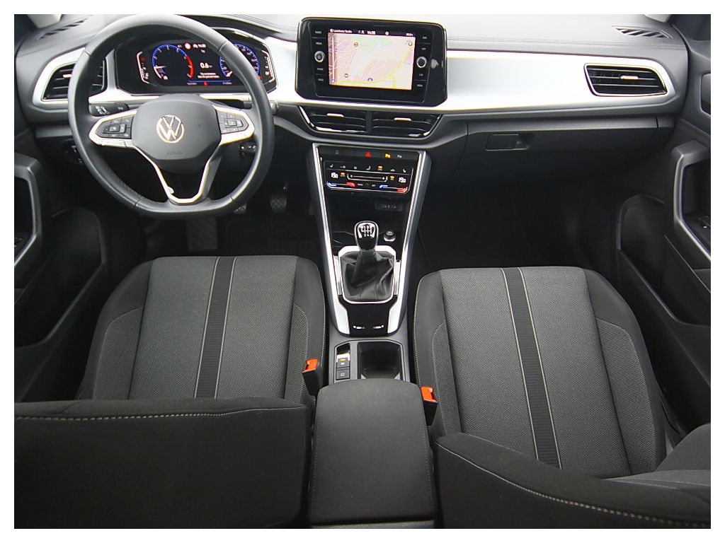 Volkswagen T-ROC Life - Samsaru's Car Outlet