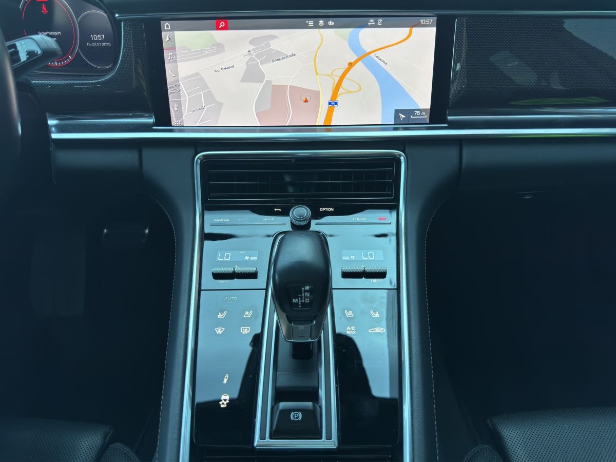 Porsche Panamera 4S E-Hybrid | Hinterachslenkung | BOSE