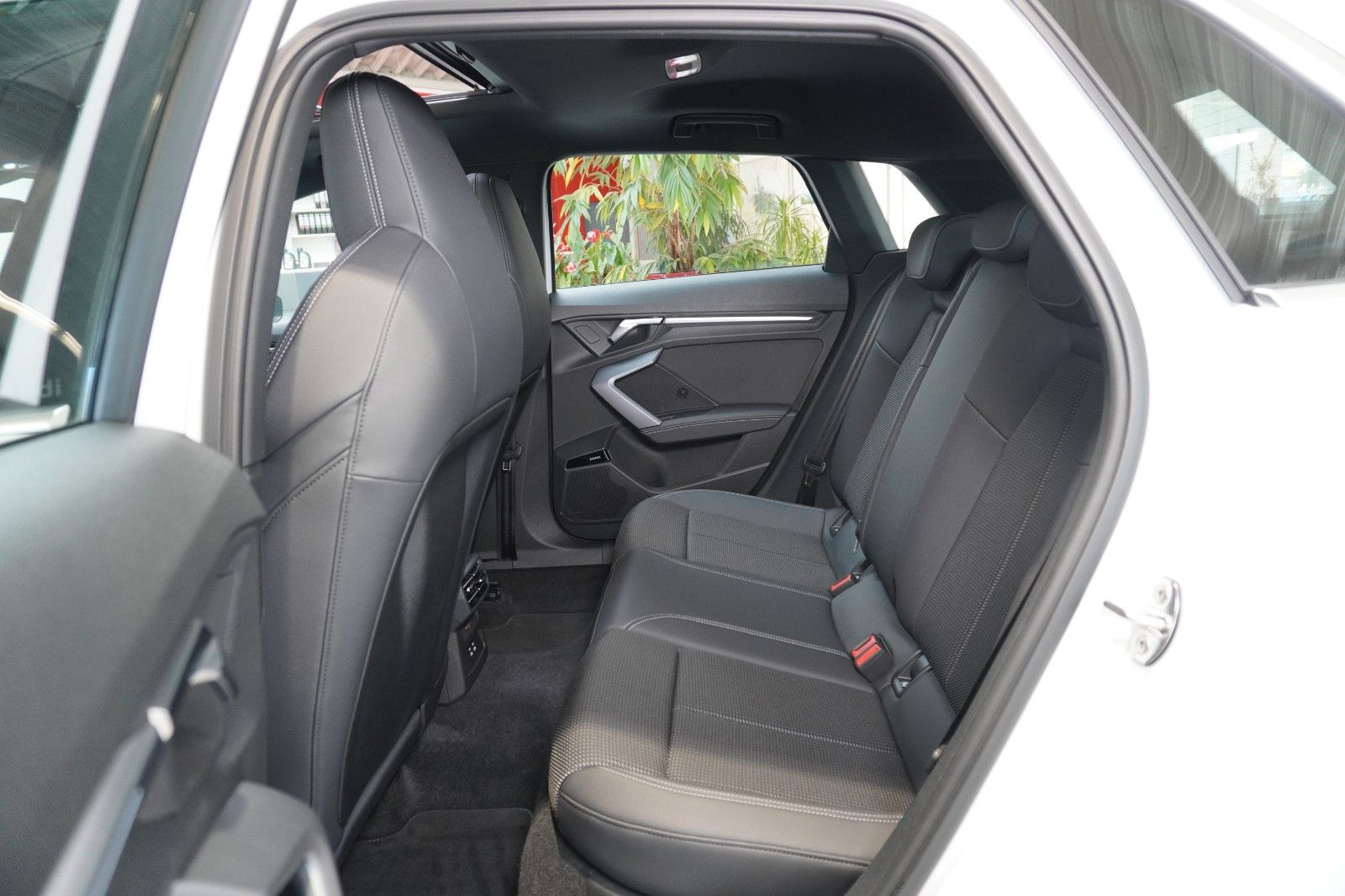 Audi A3 Sportback S-Line 35 tdi S-Tronic - Samsaru's Car Outlet