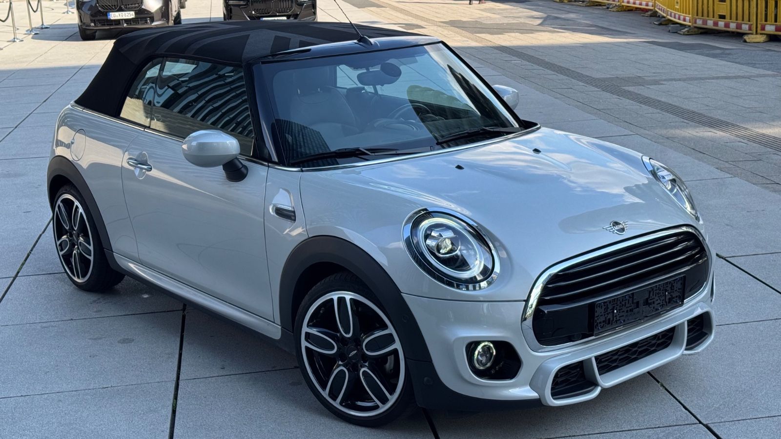 MINI Cabrio John Cooper Works - Samsaru's Car Outlet