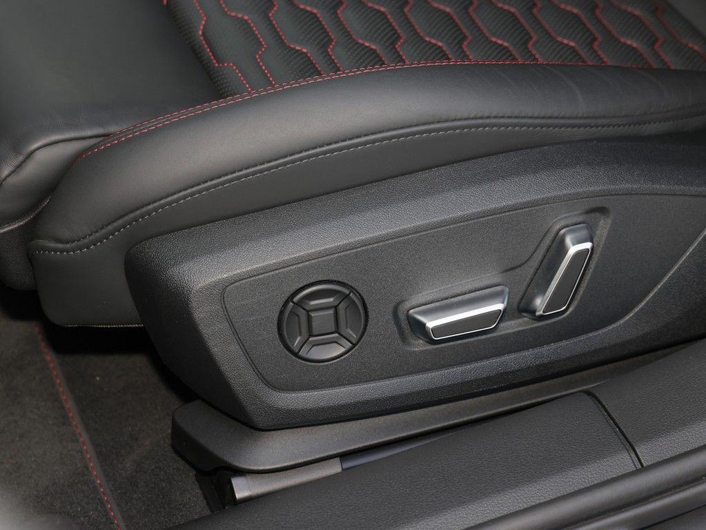 Audi RS 6 Avant RS Design-Paket