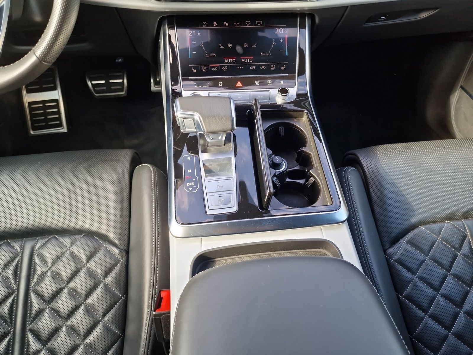 Audi Q7 50 TDI qu S line LASER Pano S-Sitz 22" STHZG
