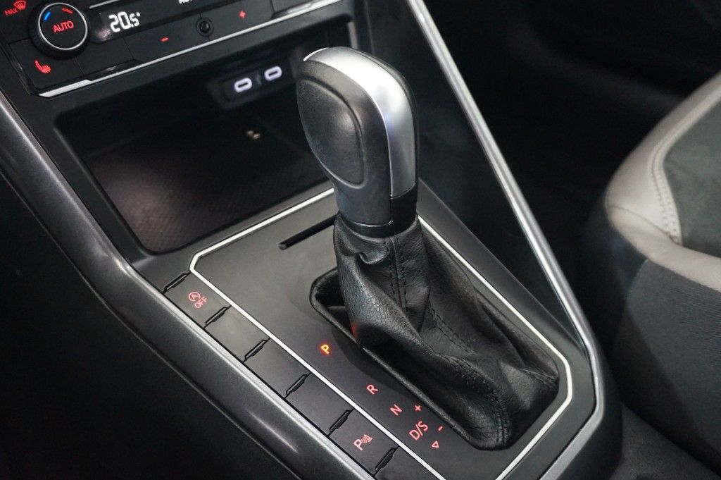 Volkswagen POLO 1,5 TSI HIGHLINE DSG R-LINE KAMERA ACC NAVI