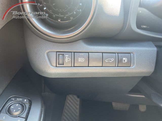 Toyota C-HR Black&White Hybrid 1.8 Bluetooth - Navi - K