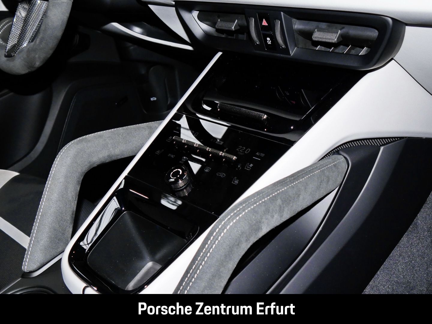 Porsche Cayenne E-Hybrid Sonderfabe nimbusgrau  Vollauss