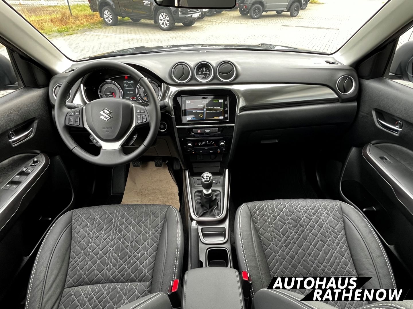 Suzuki Vitara Shinkai 1.4 BOOSTERJET HYBRID - Samsaru's Car Outlet