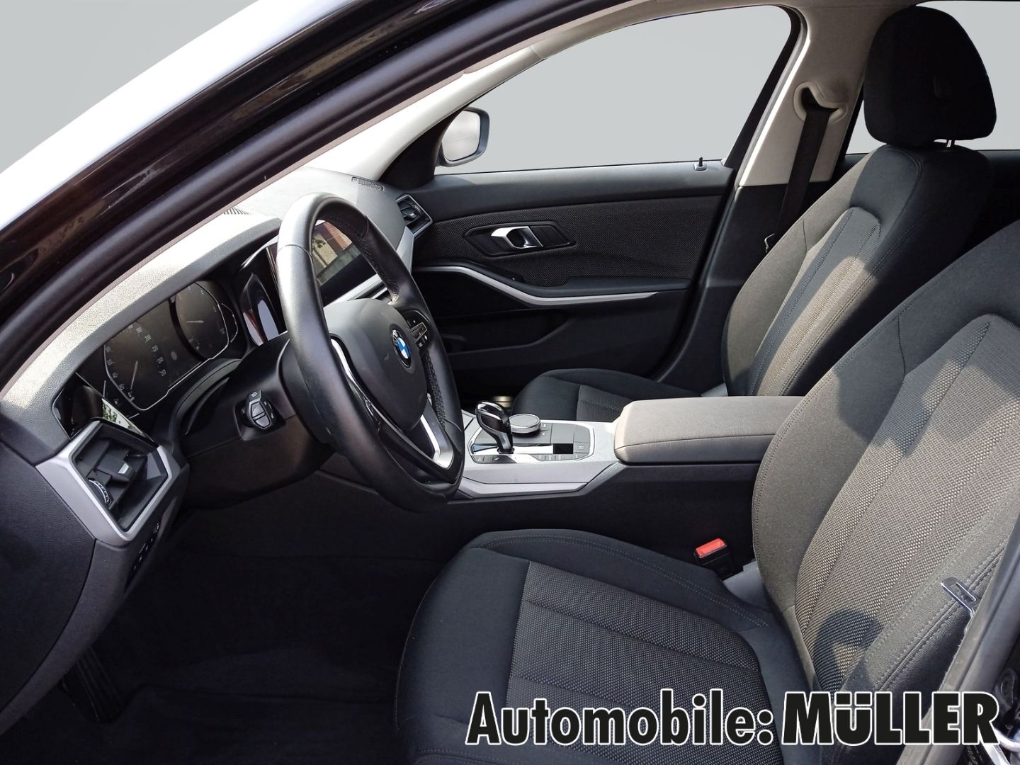 BMW 320 d Touring - Samsaru's Car Outlet